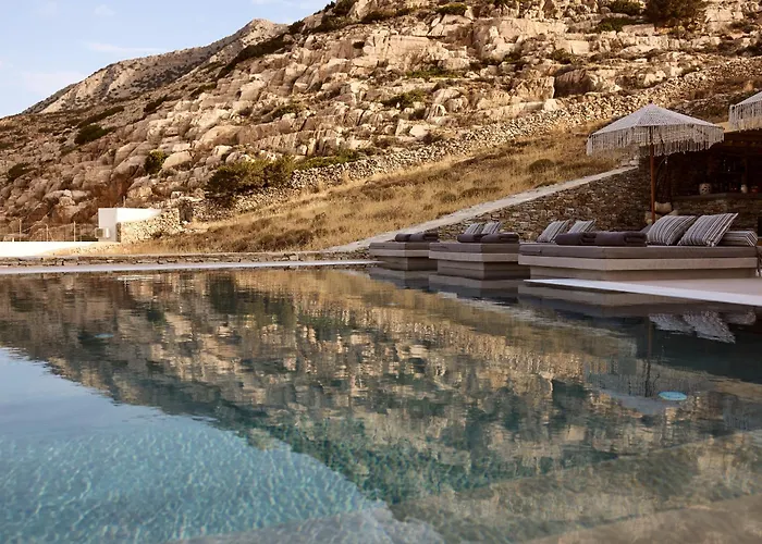 Arcos Sifnos Couette-café Kamarai