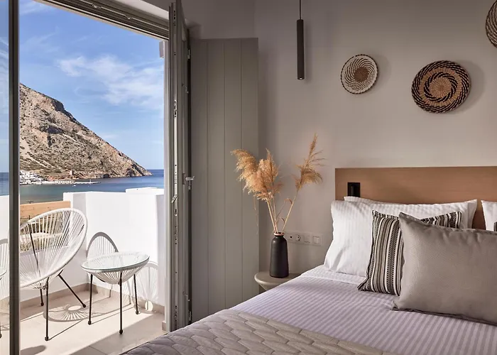 Arcos Sifnos 4* Kamarai
