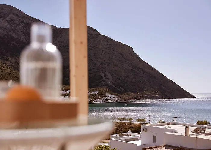 Couette-café Arcos Sifnos 4*