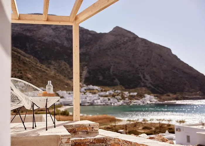 Arcos Sifnos Kamarai