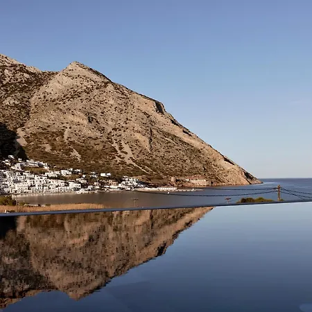 Arcos Sifnos Bed & Breakfast 4*