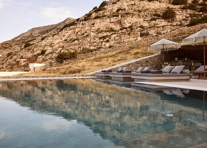 Arcos Sifnos Kamárai